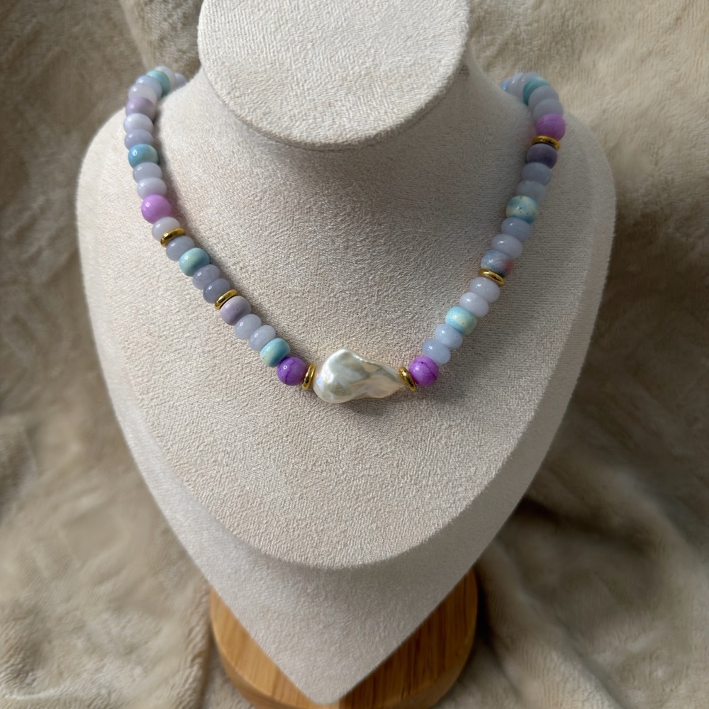 MAYAMAR Elegant Multicolor Beaded Necklace